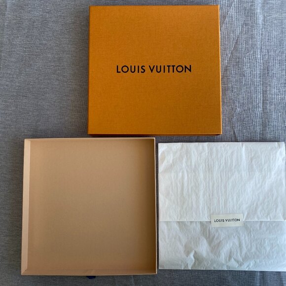 Louis Vuitton Box with Tissue Paper - 💯 Authentic - Picture 1 of 4